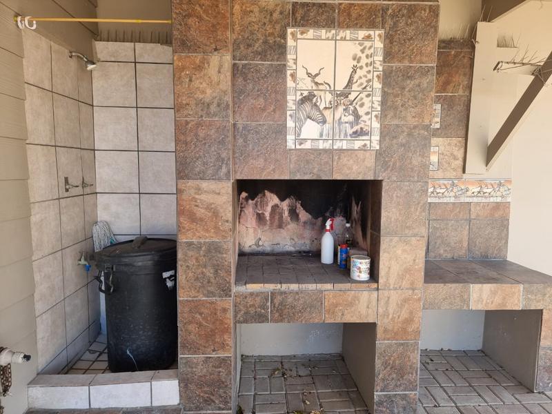 To Let 2 Bedroom Property for Rent in Hartenbos Central Western Cape